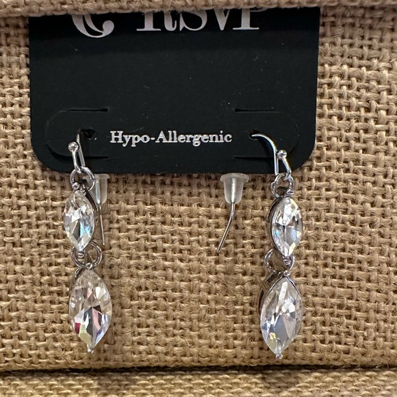 NWT 2 pairs of Bling Earrings - silver w/ clear crystals. District LA & C RSVP - Picture 6 of 11